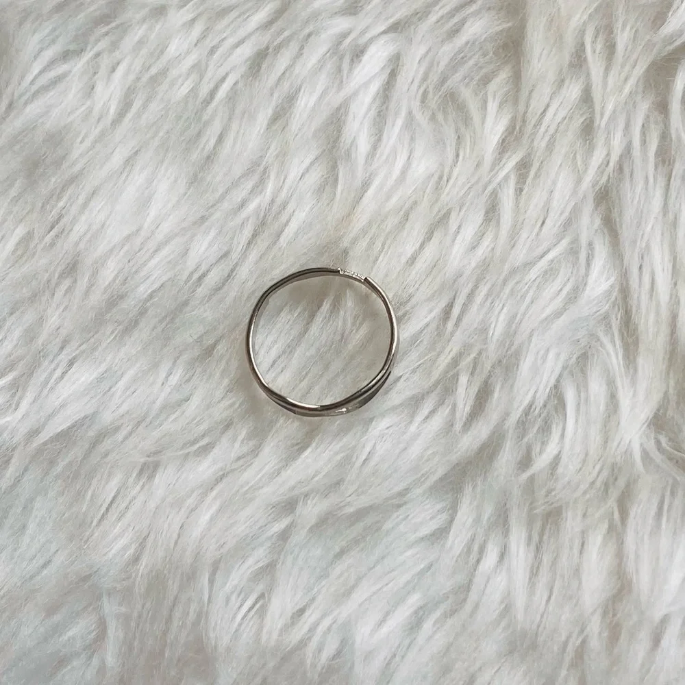 Key Classic Silver Ring